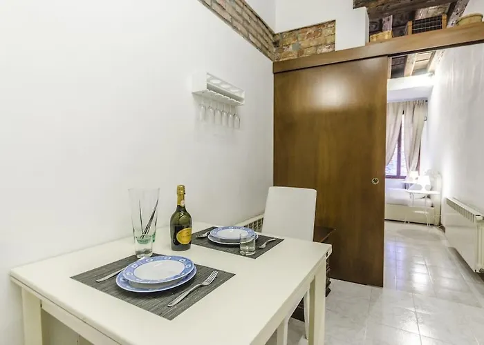 Sweet Apartment *